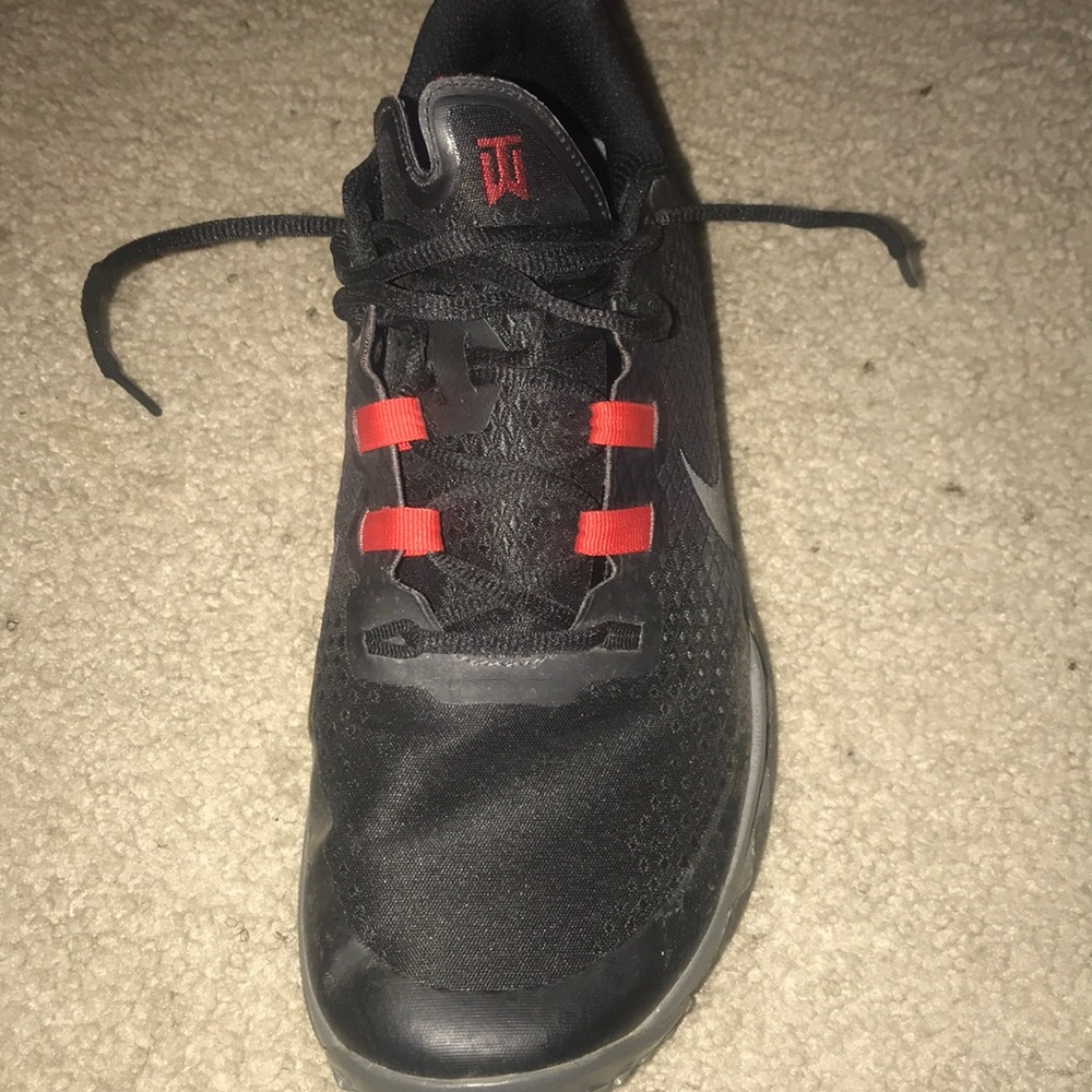Tiger woods golf shoes